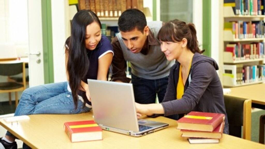 Learn how to conduct scientific research with this free Udemy course