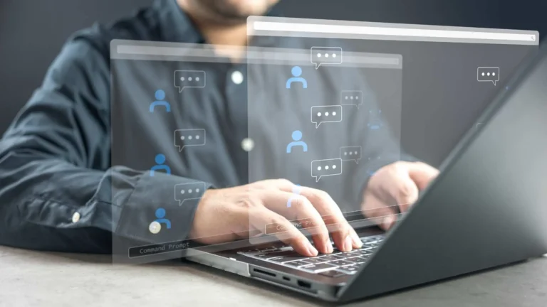 Udemy lanza curso gratuito para crear chatbots con inteligencia artificial en WhatsApp